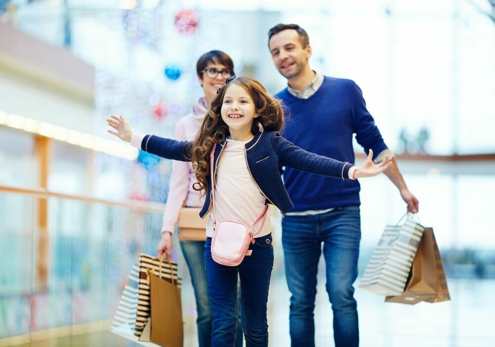 , Locales comerciales en Brisas del Golf Arraij&aacute;n, Grupo Residencial