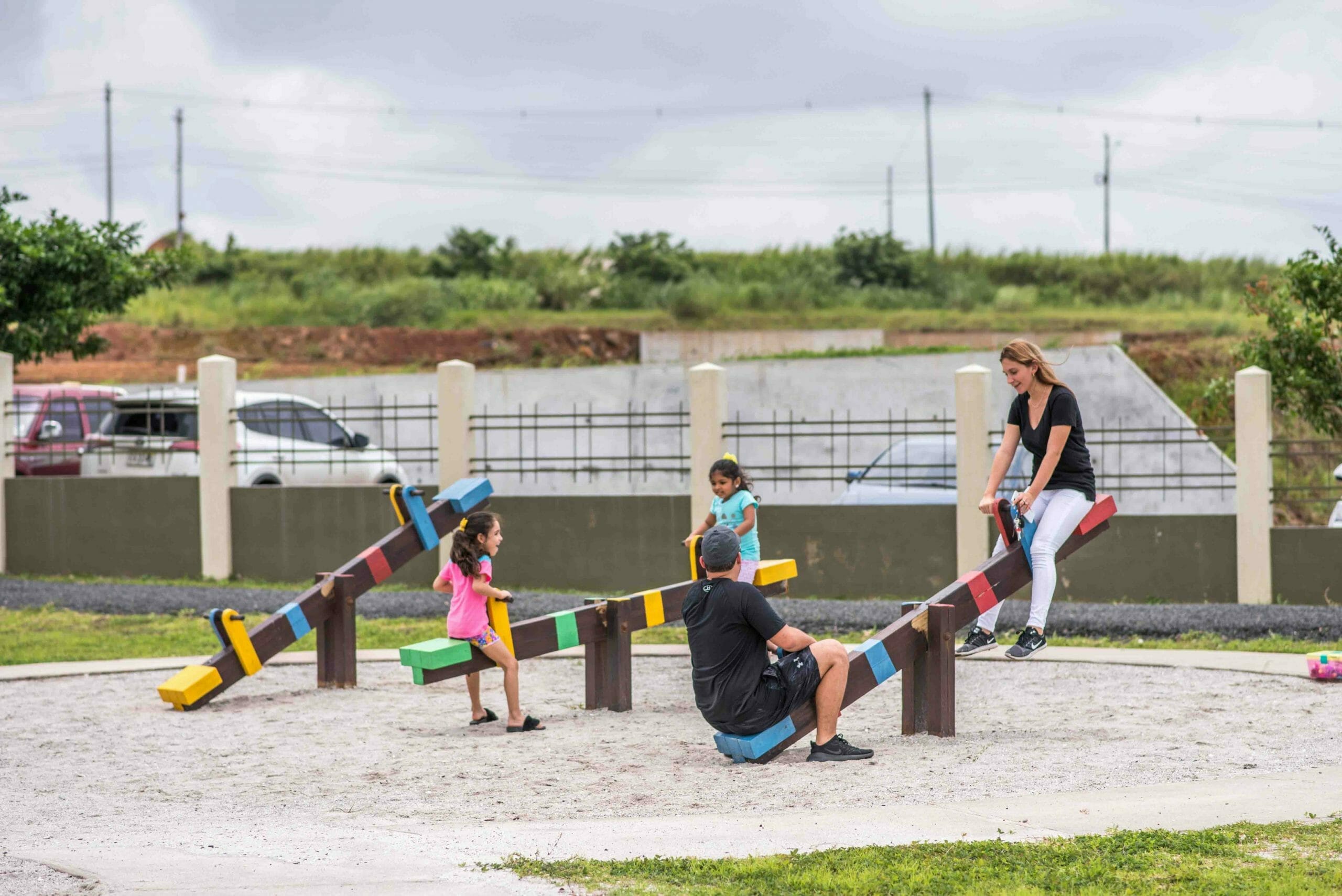 , &Aacute;reas Sociales en Brisas del Golf Arraij&aacute;n, Grupo Residencial