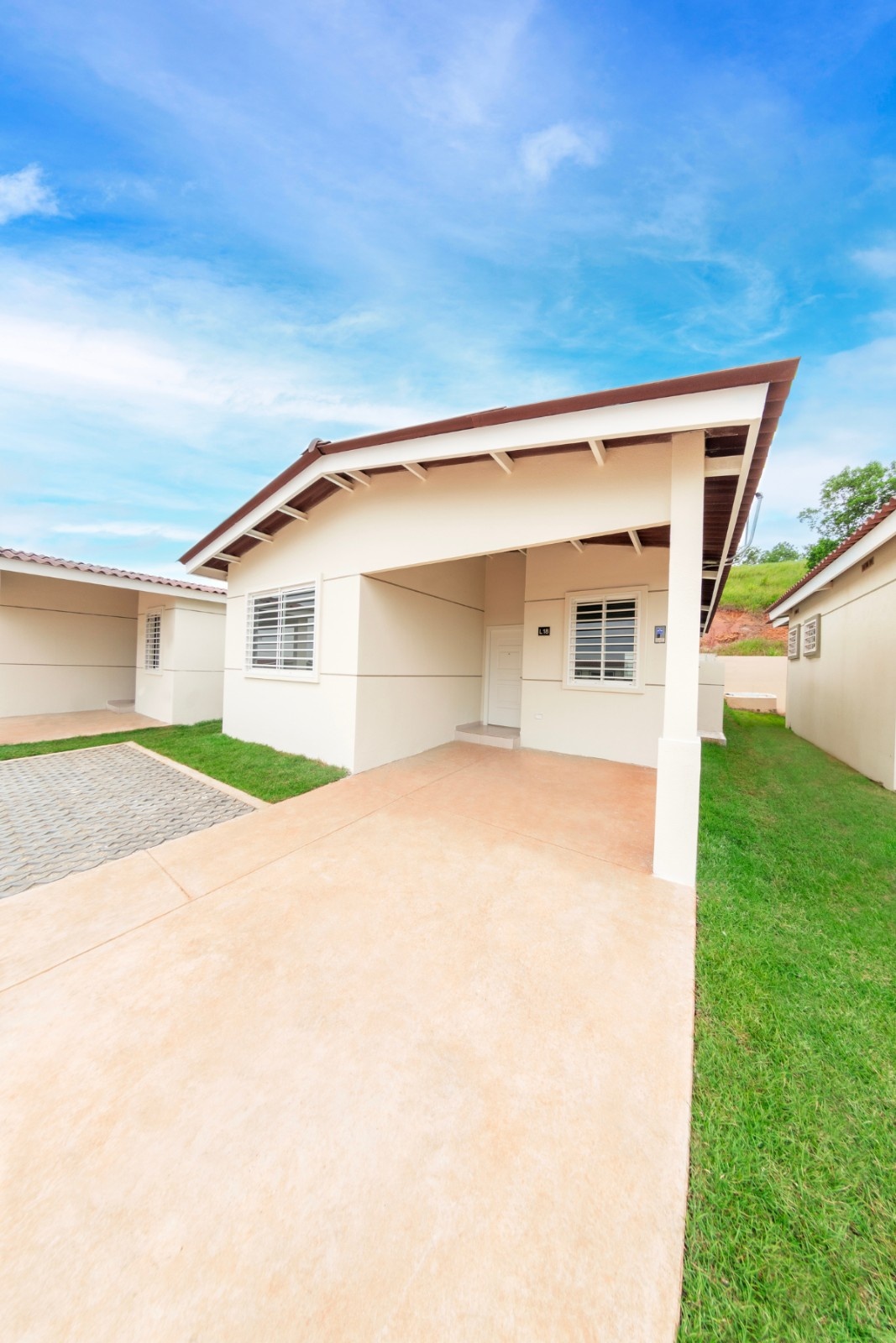 grupo residencial, NOSOTROS, Grupo Residencial