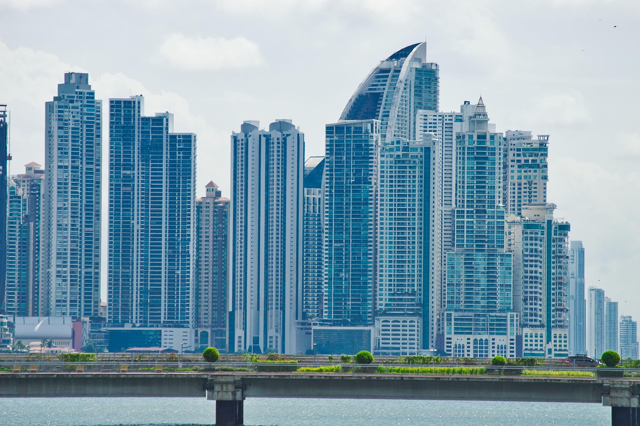 Vista de edificios residenciales en Ciudad de Panam&aacute; 