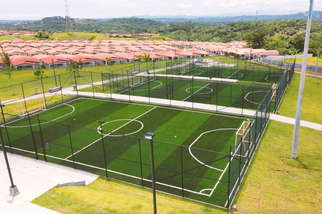 Sports Center de Brisas del Golf Arraij&aacute;n