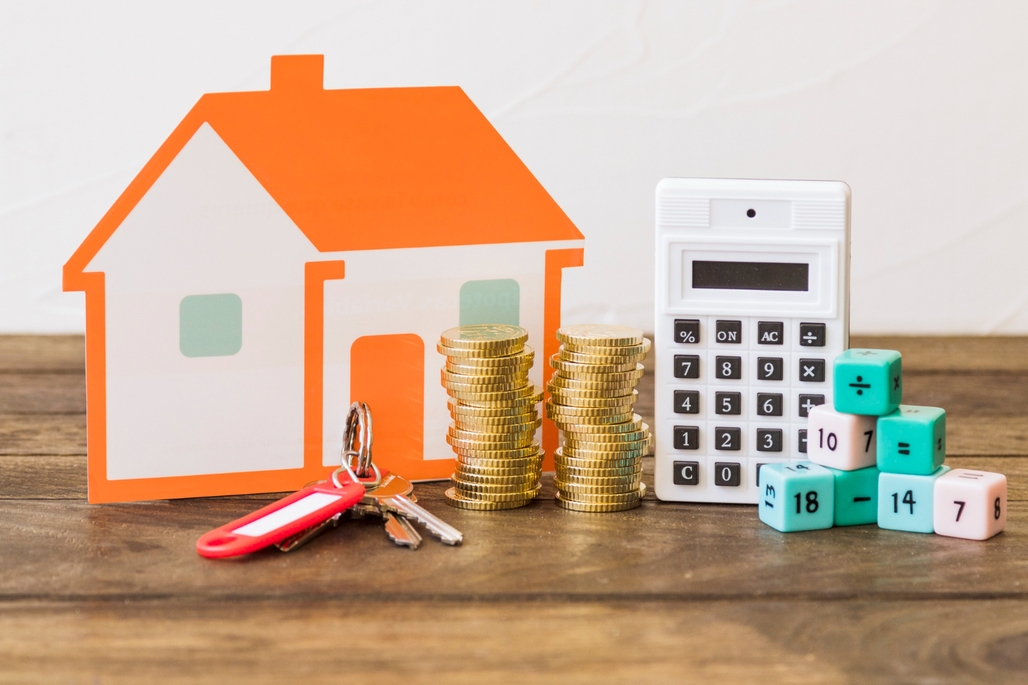 Calculadora de impuestos en Panam&aacute; con s&iacute;mbolo de casa.